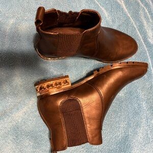 Brown Ankle Boots with Gold Accent